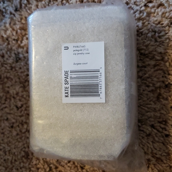 Kate Spade Travel Jewelry Box - Picture 5 of 5